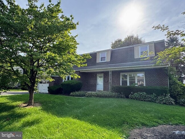 Building Photo - 26 Dorchester Dr