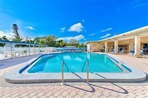 Building Photo - 250 Rosery Rd NW