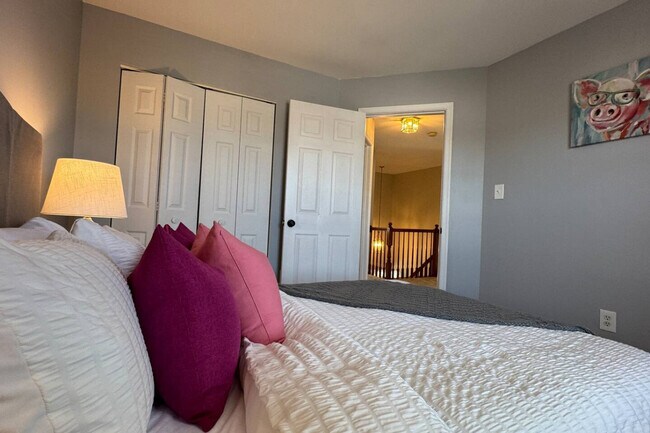 Building Photo - 9414 Grant Ave