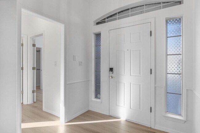 Building Photo - 9512 Rosas Ave NE