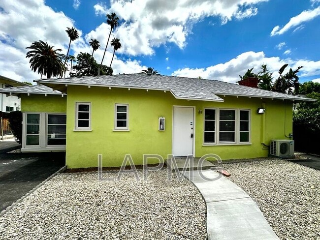 Building Photo - 607-611 N. El Molino Avenue