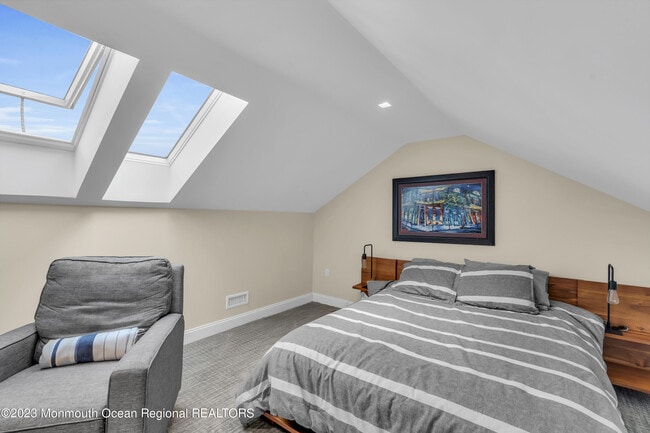 Building Photo - 502 Brighton Ave