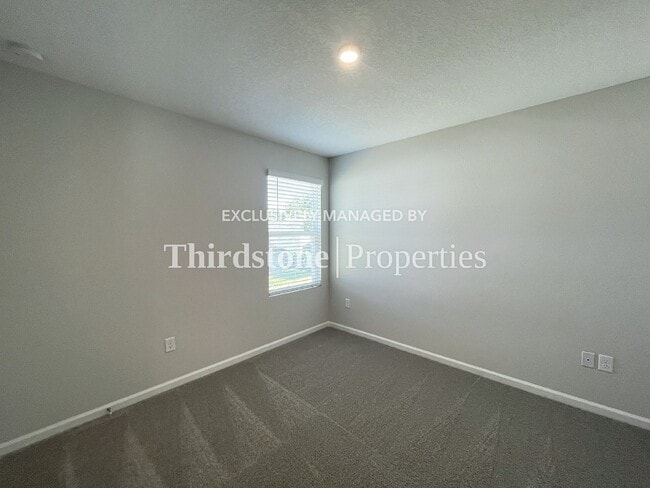 Building Photo - 1309 Pangola Dr