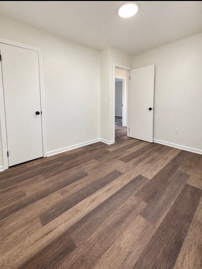 Building Photo - 156 Urqhart Way
