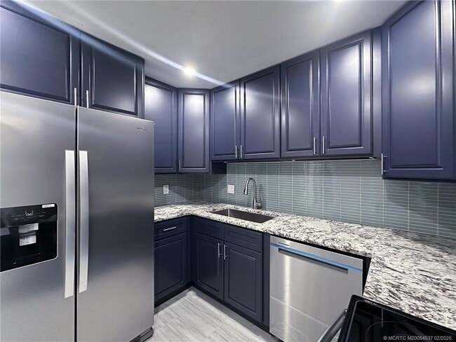 Building Photo - 315 SE Norfolk Blvd