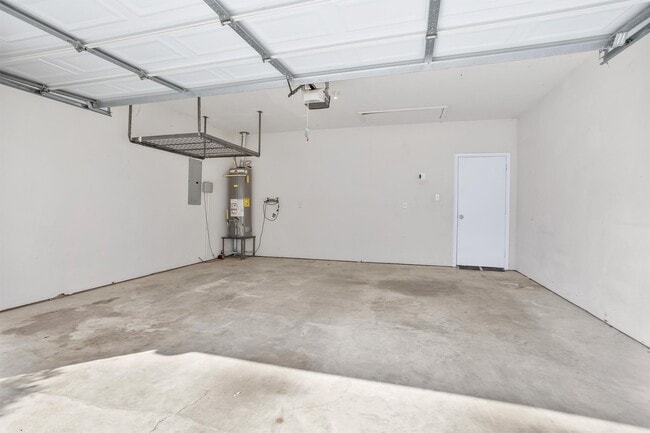 Building Photo - 106 Fairway View Ct