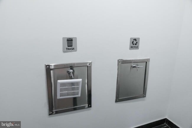 Building Photo - 7248 Rising Sun Ave