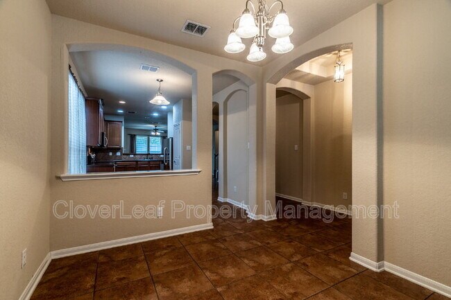 Building Photo - 5420 Nutmeg Tr