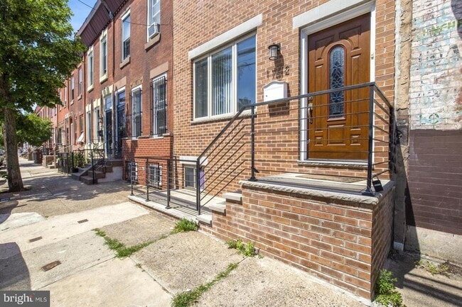 Building Photo - 1702 S 16th St