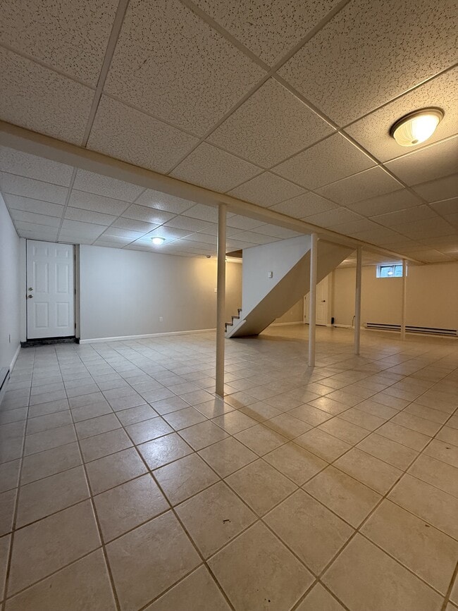 Building Photo - 5 Kensington Park