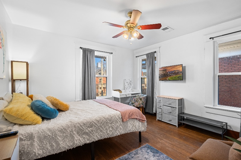 Building Photo - 2016 Edgeland Ave