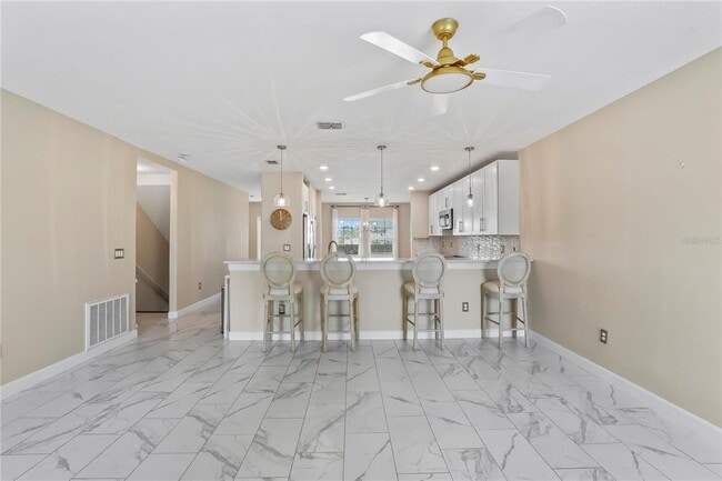 Building Photo - 717 N Rome Ave