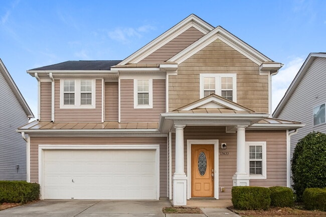 Building Photo - 13633 Coram Pl