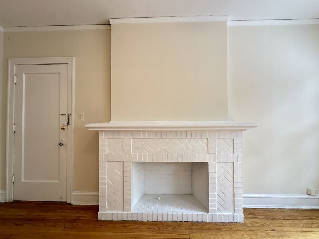 Building Photo - 1036 Dempster St