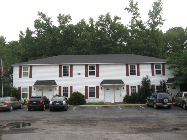 Primary Photo - Majestic Townhomes