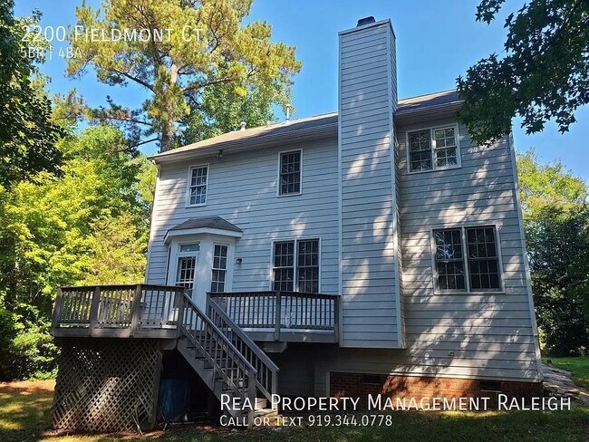 Building Photo - Room in House on Fieldmont Ct