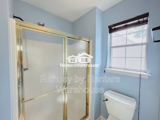 Building Photo - 601 Whisper Walk