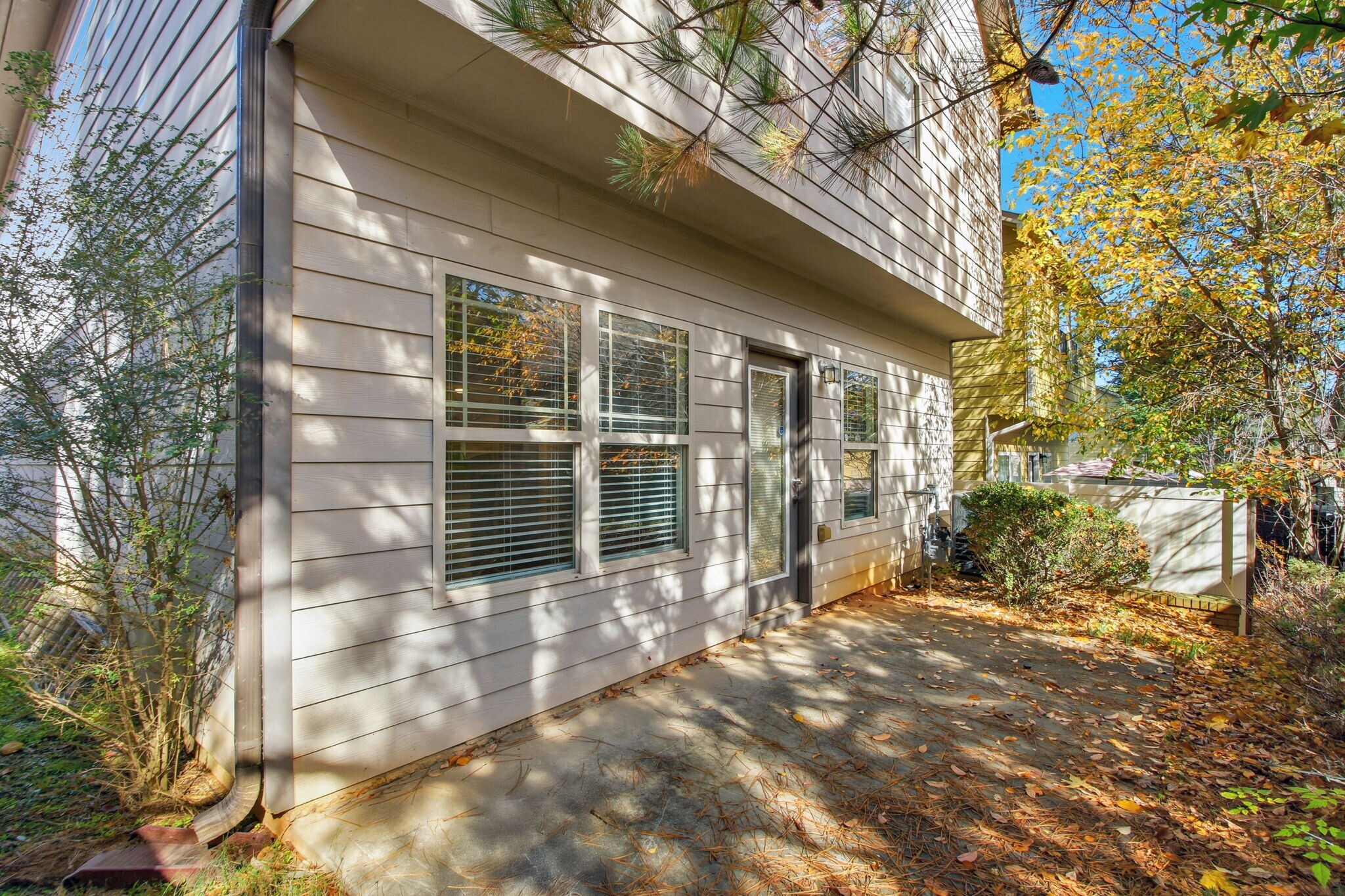 Building Photo - 1610 Chattahoochee Ct