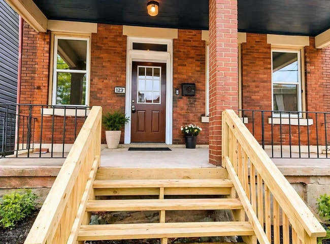 Building Photo - 1238 Superior Ave