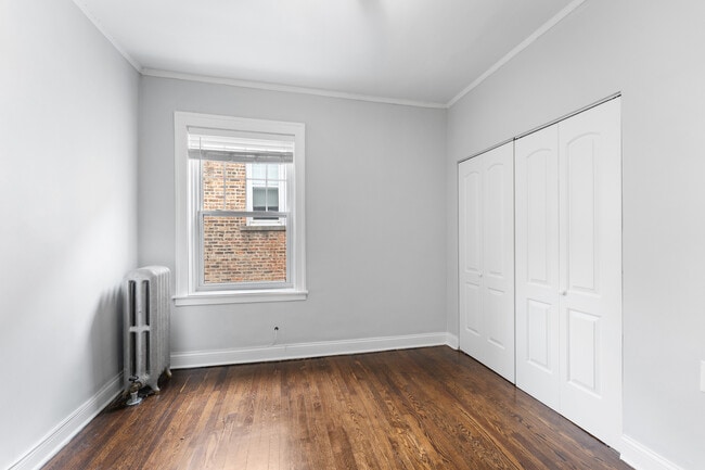 Building Photo - 6112 N Winthrop Ave