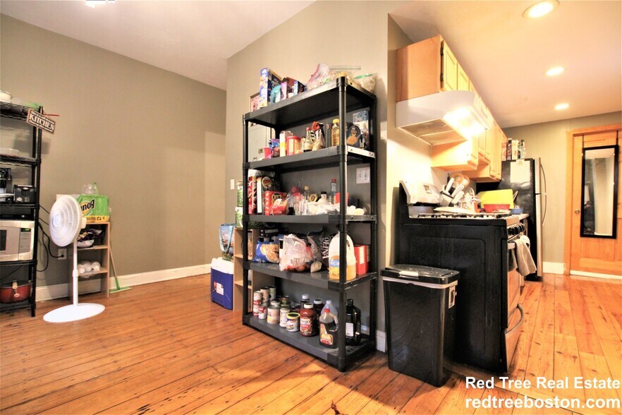 Building Photo - 8 Sewall St