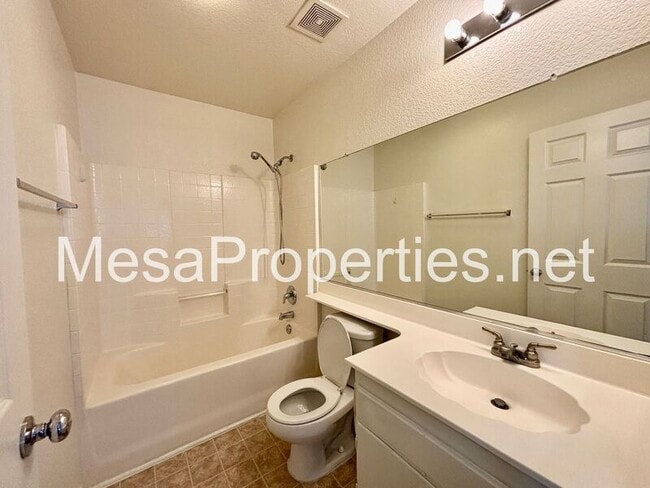 Building Photo - 13593 Hemingway Dr