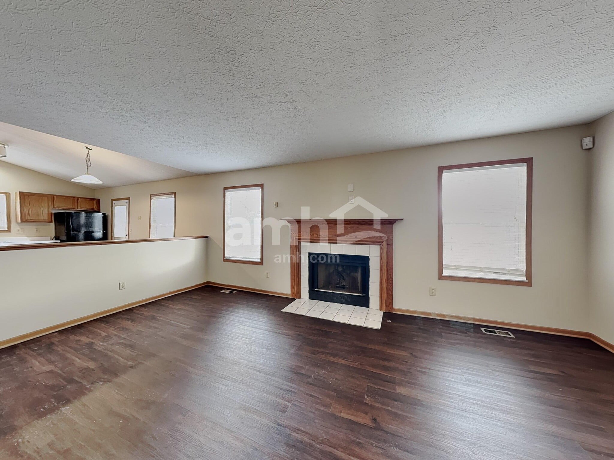 Building Photo - 4633 Stratford Ln