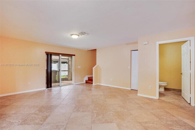 Primary Photo - 5901 Manchester Way
