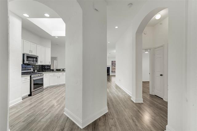 Building Photo - 5919 Vista Glen Ln