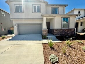 Building Photo - 1992 Talavera Dr