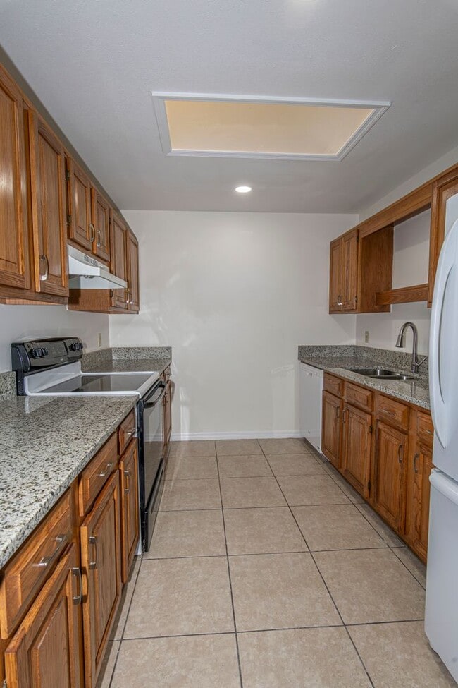 Building Photo - 1618 Asher Ln