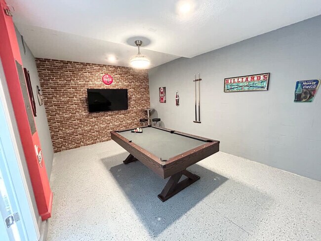 Building Photo - 675 Ocean Course Ave
