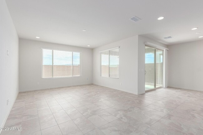 Building Photo - 8529 S 67th Dr