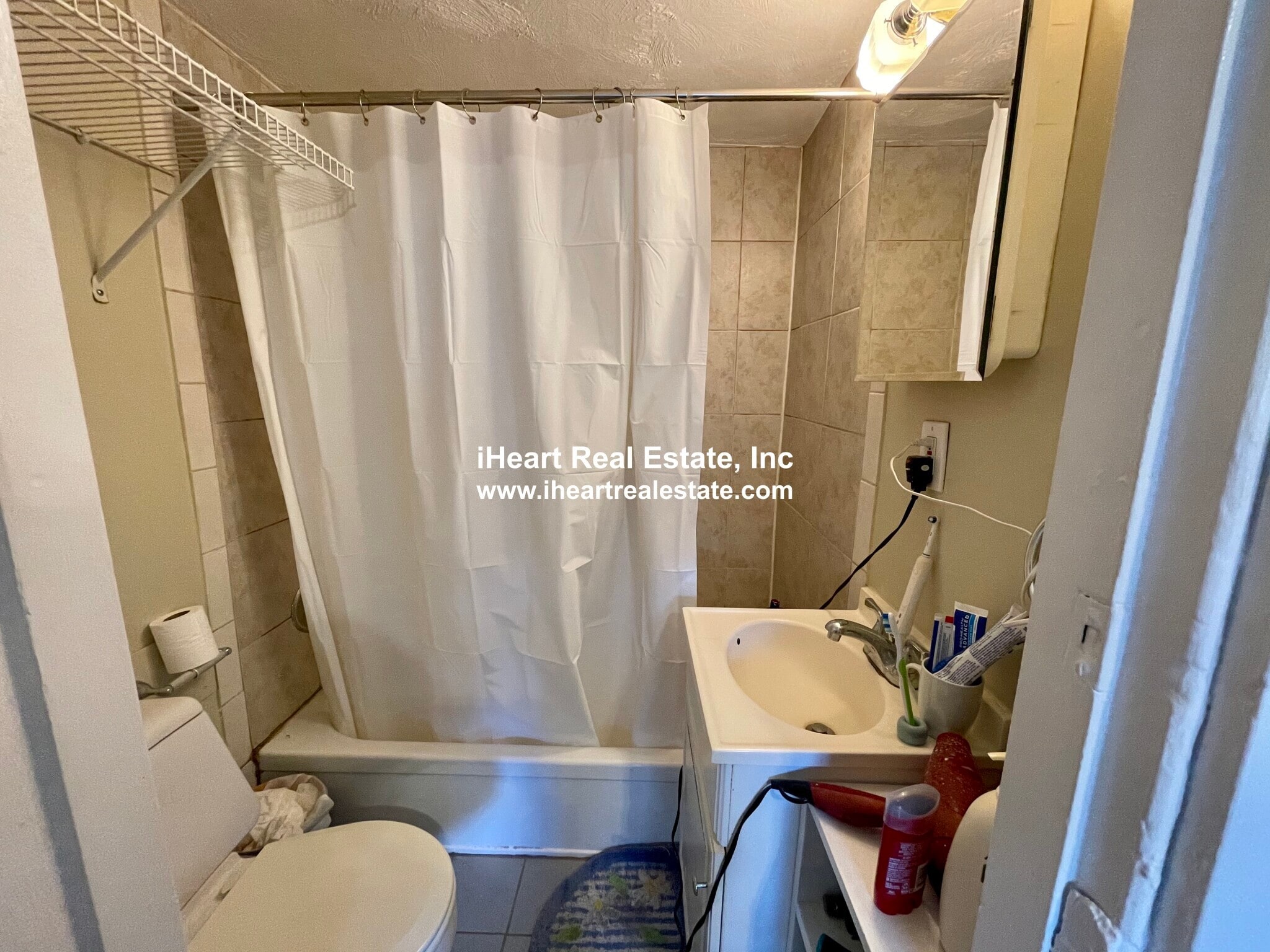 Building Photo - 57 Dwight St