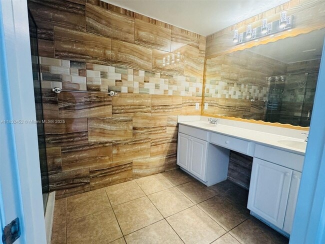 Building Photo - 16262 Ravina Way
