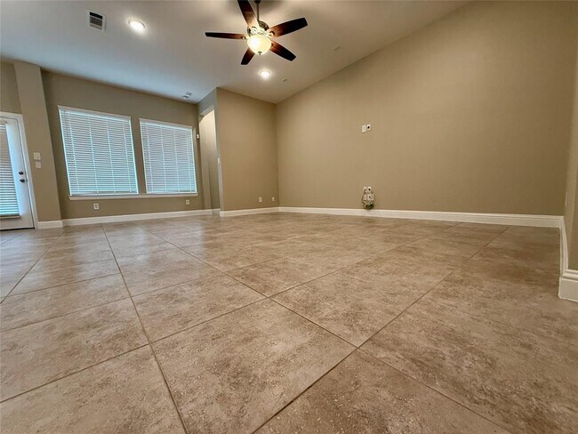 Building Photo - 18211 County Shores Ln