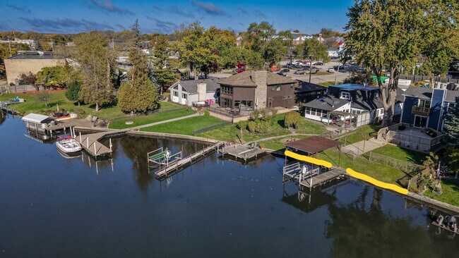 Building Photo - 3407 Venice Ave