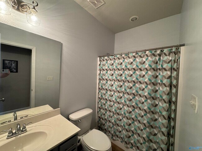 Building Photo - 217 Balota St