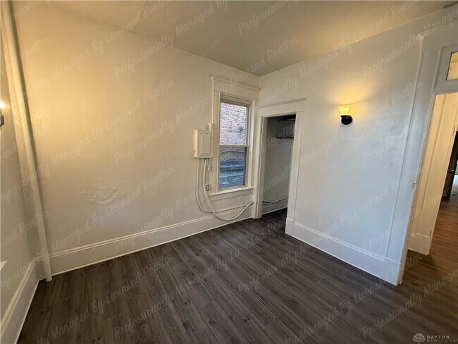 Building Photo - 44 W High St