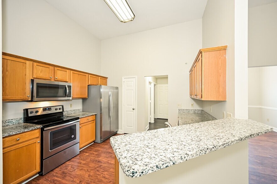 Building Photo - 1009 Nighthawk Ln