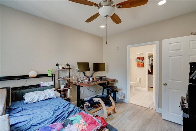 Building Photo - 3850 Elijah Ct
