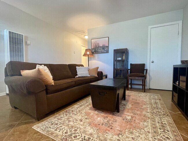 Building Photo - 6186 Chia Ave