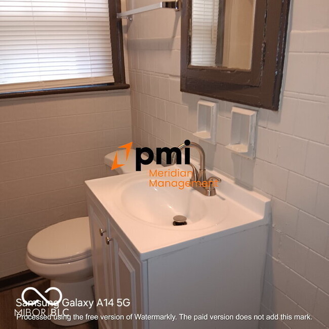 Building Photo - 1619 S Randolph St