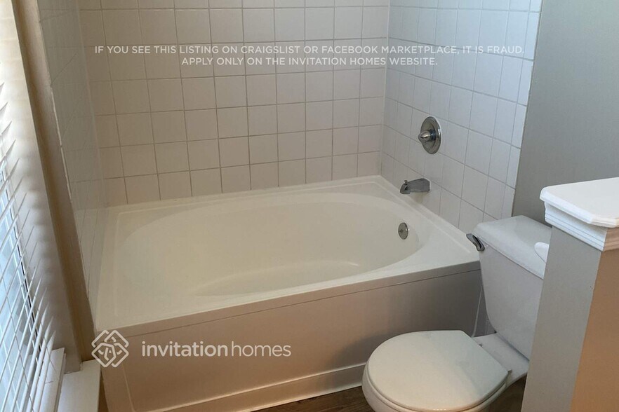 Building Photo - 12370 Carriann Cove Trail S