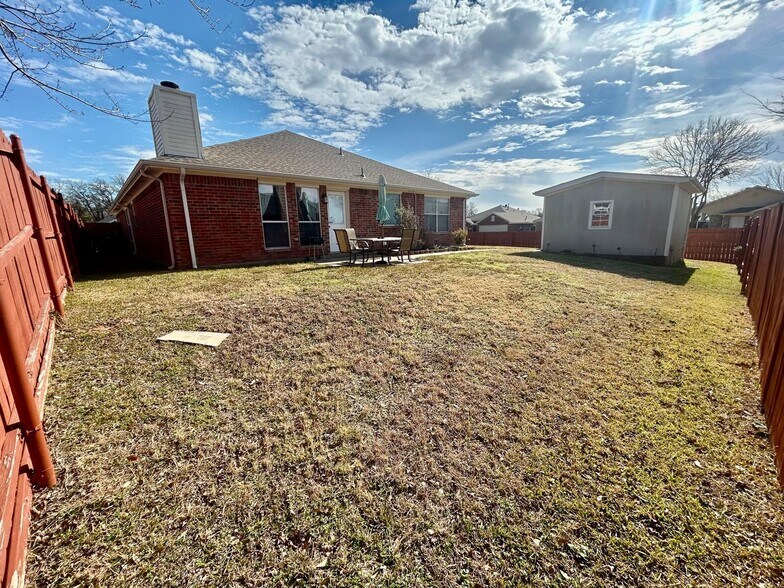 Building Photo - 3407 Autumn View Dr
