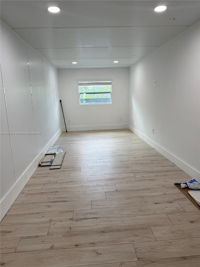 Building Photo - 8101 SW 94th Ct