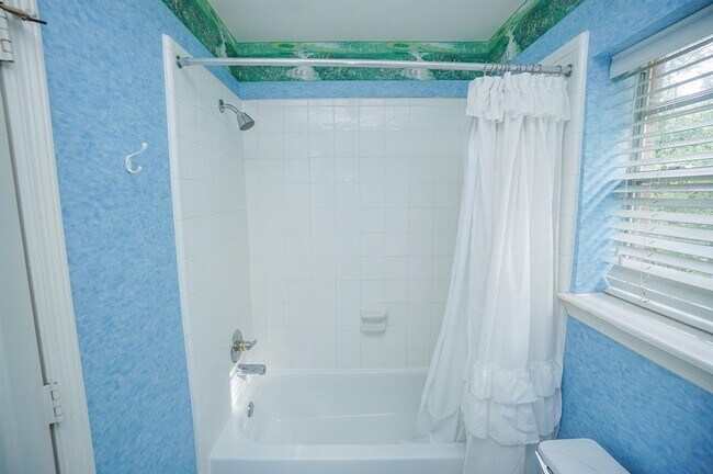 Building Photo - 5815 Coral Springs Ct