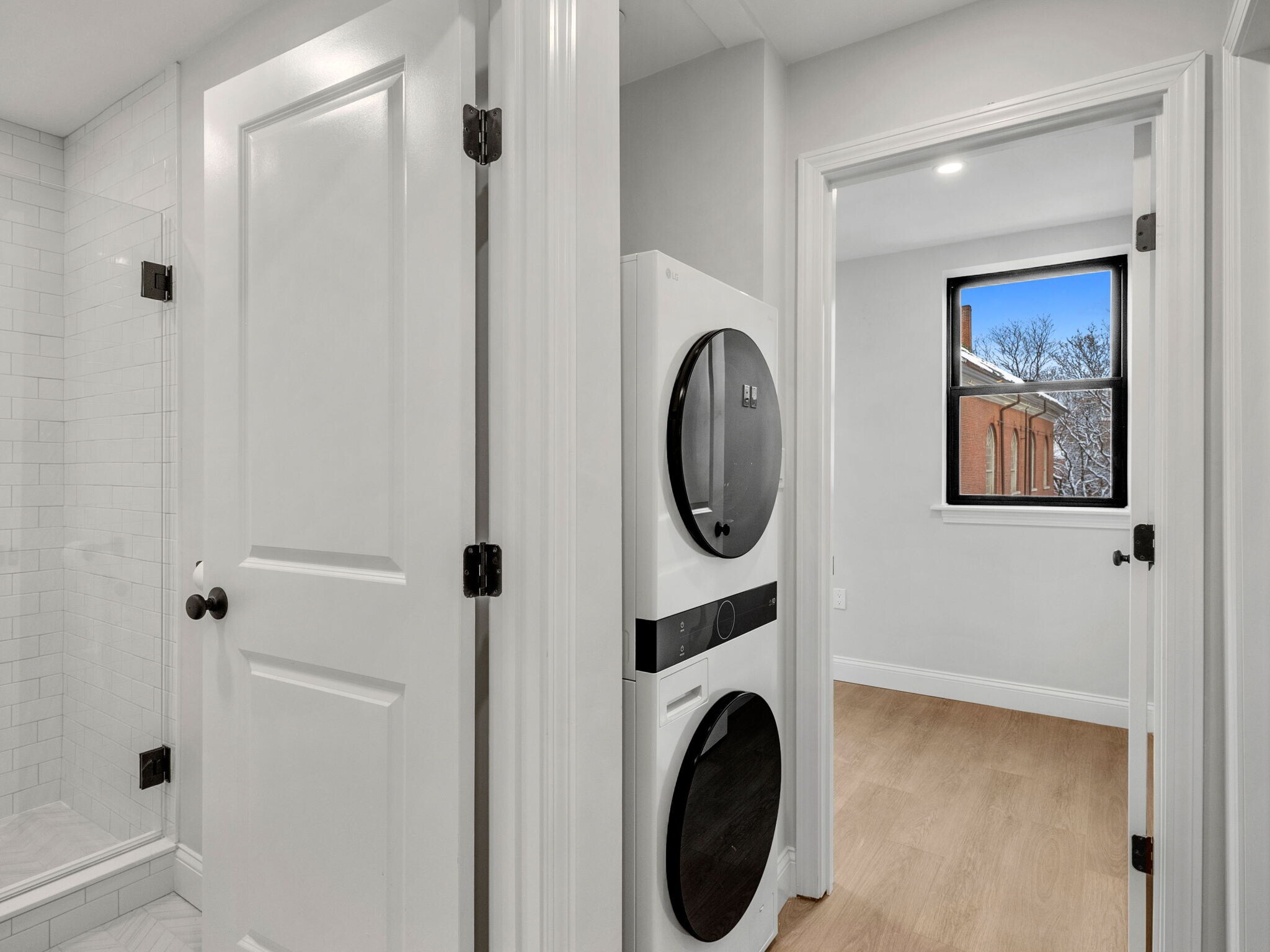 Building Photo - 176 Salem St