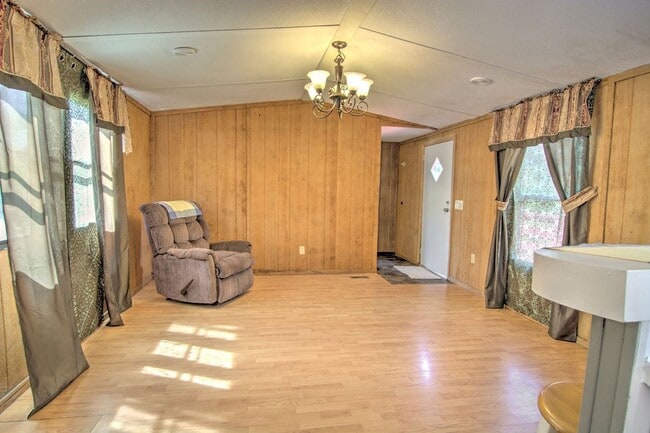 Building Photo - 4444 Morning Star Cir