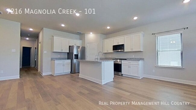 Building Photo - 7162 Magnolia Pass